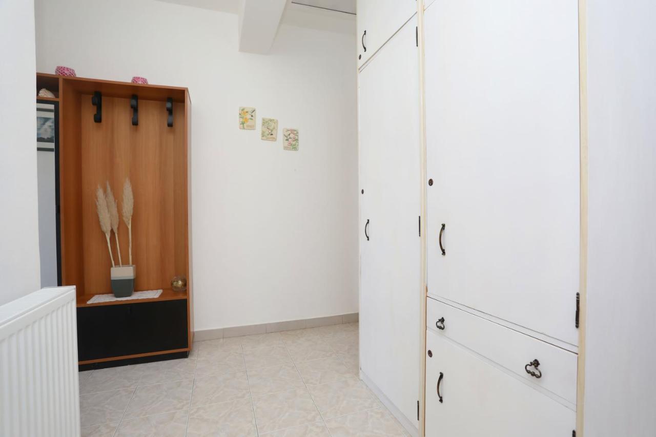 Apartment Falichi Plomin Exterior photo